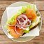 restaurant-fish-and-chips_fischbroetchen_mit_lachs-240